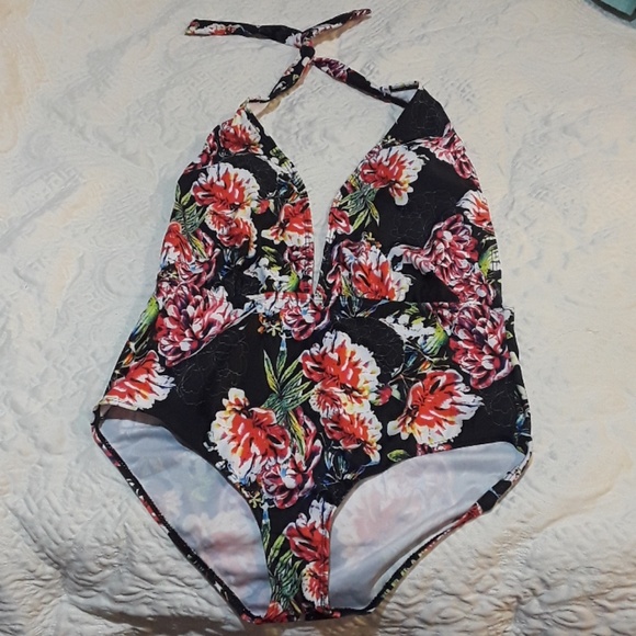 One Piece Bathing Suit - Picture 3 of 3